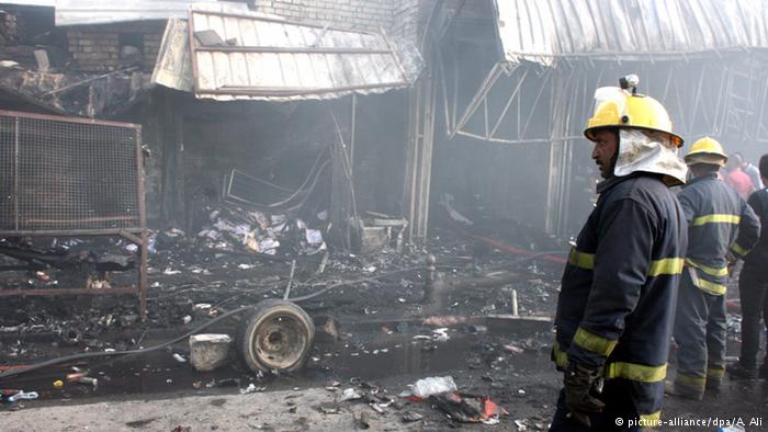 Shiite pilgrims targeted in deadly Baghdad car bombing